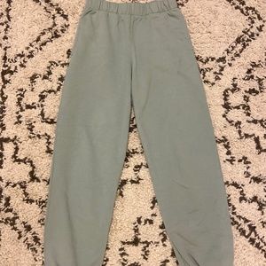 BRANDY MELVILLE SWEATPANTS